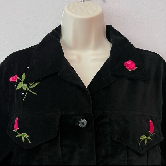 Quacker Factory Black Velvet Rose Embroidered Jacket Size S - Picture 2 of 8